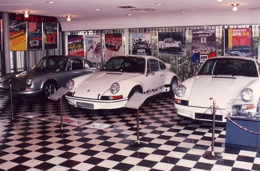 1979, Matsuda Collection, tout à gauche